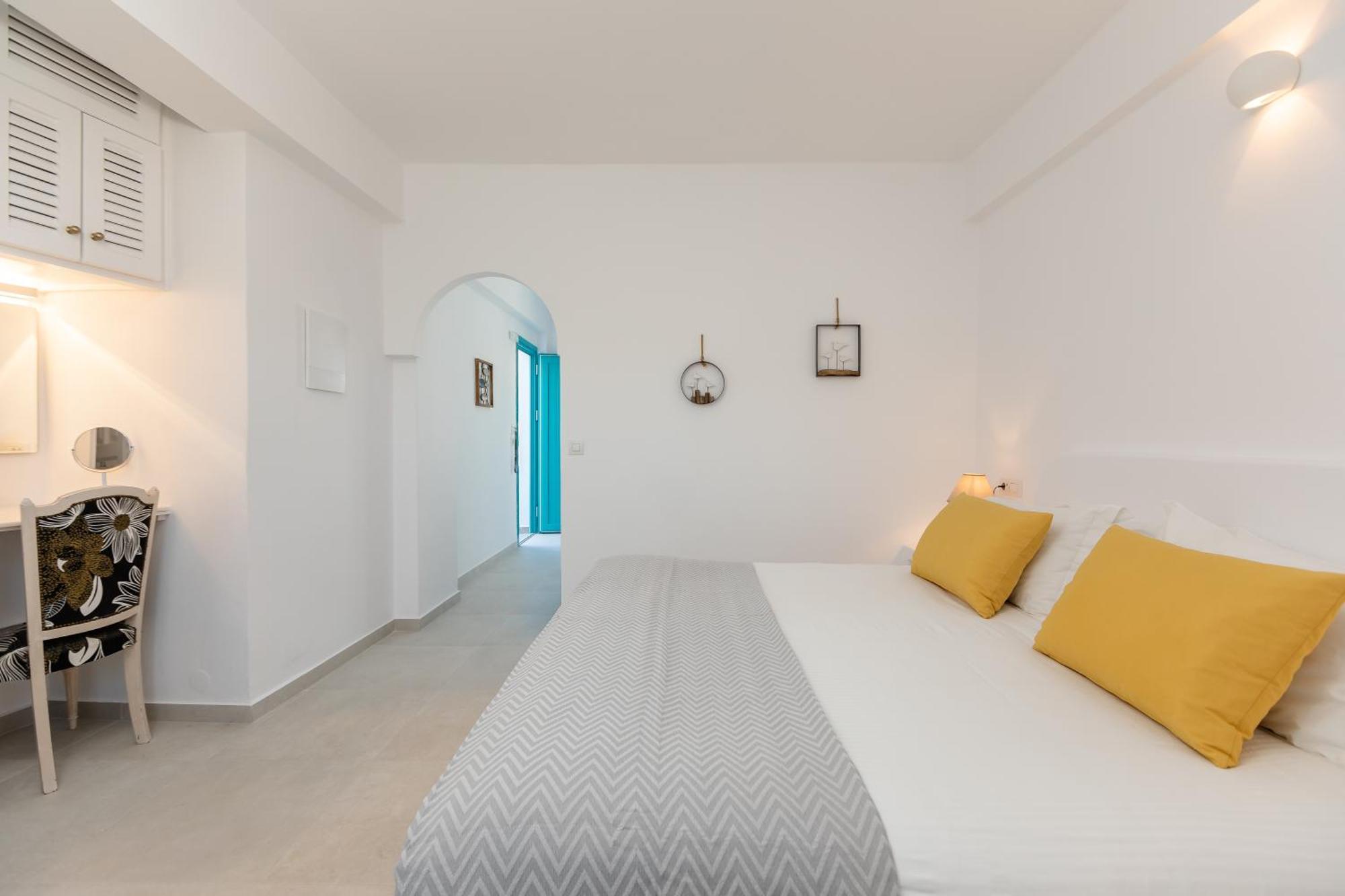 קרטראדוס Nikolas Hotel מראה חיצוני תמונה