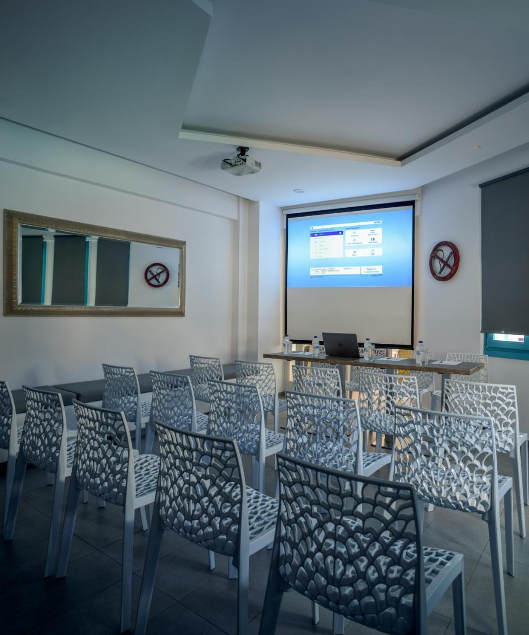 קרטראדוס Nikolas Hotel מראה חיצוני תמונה